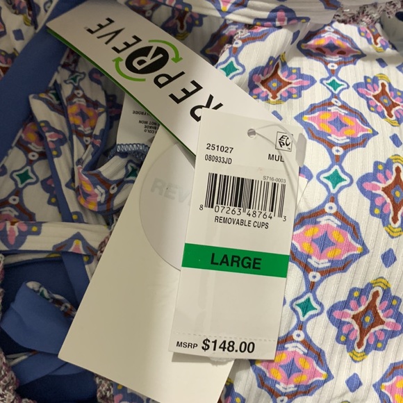 NWT BECCA BY REBECCA VIRTUE
Skylar Reversible Plunge One Piece Swimsuit - Picture 16 of 16